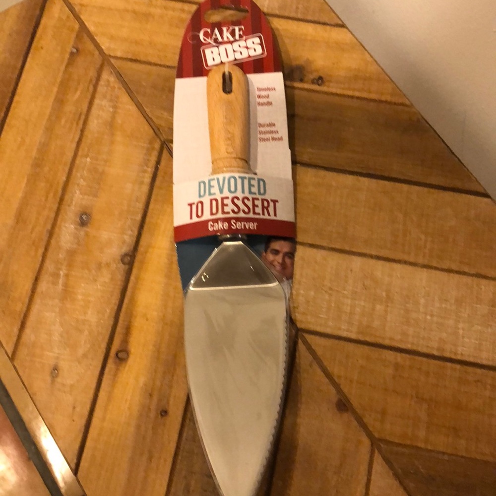Cake servers
